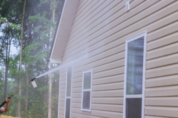 House Washing in Ashburn