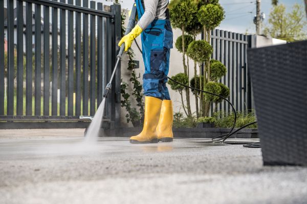 Driveway Power Washing in Ashburn