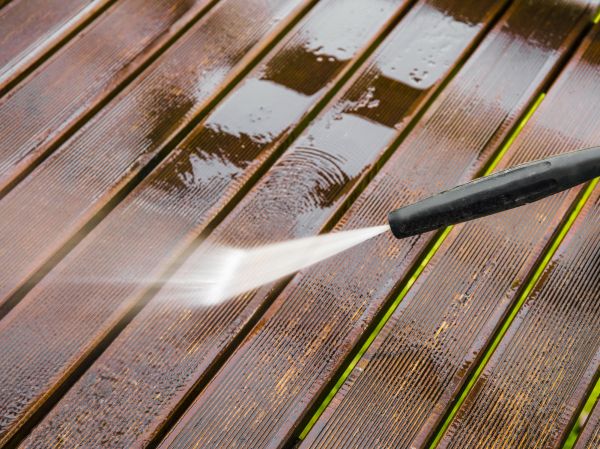 Deck Pressure Washing in Ashburn