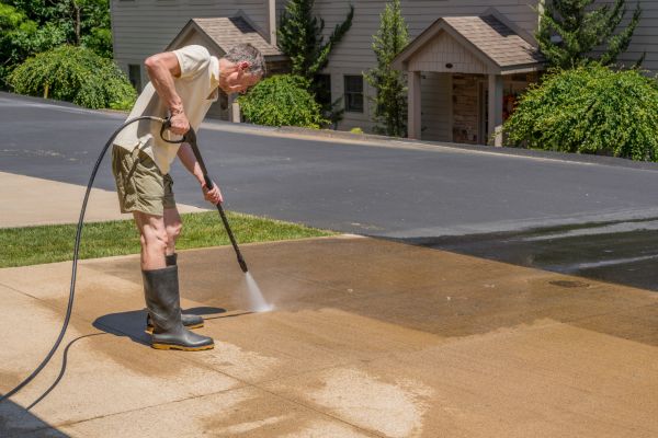 Concrete Pressure Cleaning in Ashburn