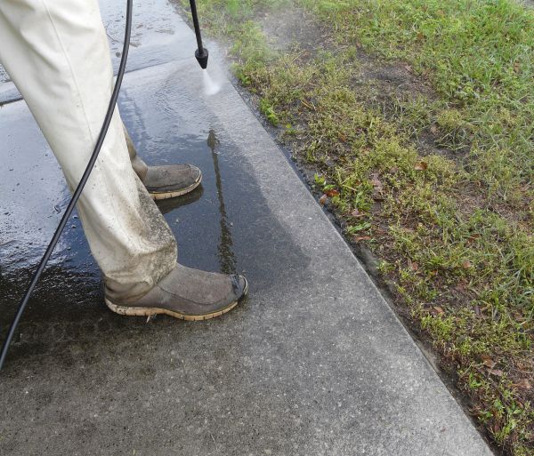 Pavement Power Washing in Ashburn